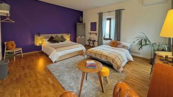 1 chambre, fer et planche Ă  repasser, accĂšs Internet, draps fournis