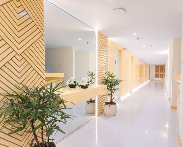 Interior - Etsu Hotel (Tacloban)