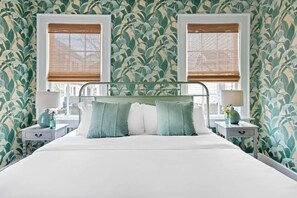 9 bedrooms, desk, iron/ironing board, travel crib