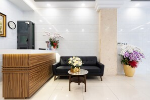 Reception - Hoang Luxury Hotel Dist 1 Ho Chi Minh (Ho Chi Minh City)