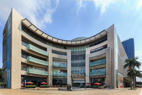 Land view from property - Hoang Luxury Hotel Dist 1 Ho Chi Minh (Ho Chi Minh City)