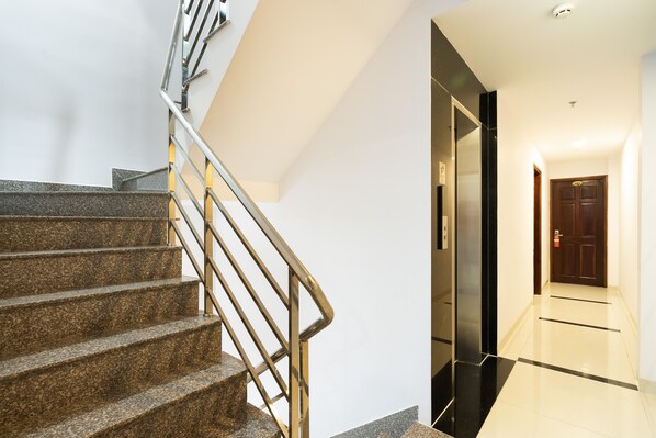 Exterior - Hoang Luxury Hotel Dist 1 Ho Chi Minh (Ho Chi Minh City)
