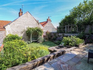 Cottage | Property grounds - Beach Cottage (Holt)