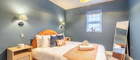 2 habitaciones, tabla de planchar con plancha, cuna de viaje y wifi