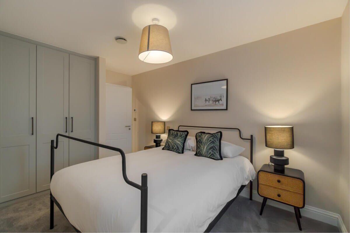 2 chambres, fer et planche à repasser, lit parapluie, Wi-Fi