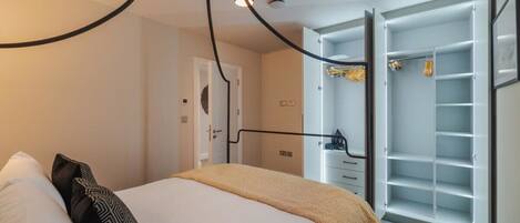 2 bedrooms, iron/ironing board, travel crib, WiFi