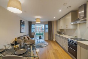 Interior - Charming Two-Bedroom Apartment in Windsor - VAT Q (Berkshire)