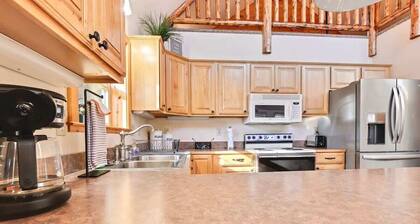 Mccall's Multiple Cabin Retreat for Larger Groups