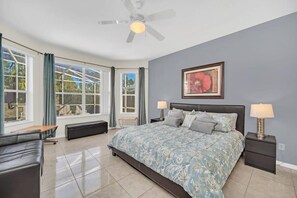 7 dormitoris, planxa i posts de planxar, wifi i roba de llit 