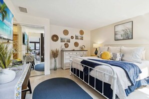 2 عدّة غرف نوم ومكواة/لوح كي وواي فاي وملاءات أسرّة