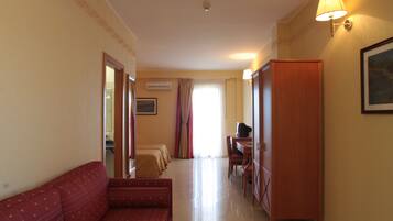 Standard-Doppel- oder -Zweibettzimmer