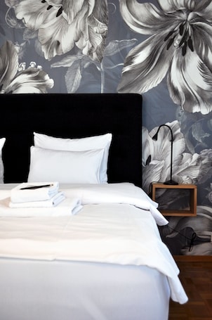 1 habitación, decoración personalizada y muebles diferentes