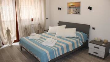 2 camere, una cassaforte in camera, una scrivania, ferro/asse da stiro