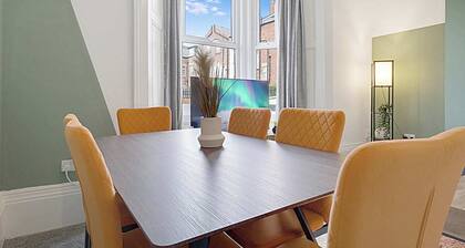 Charming 5-Bed Home in Sunderland by Stay with Us