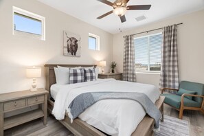 3 soverom, strykejern/-brett, wi-fi (inkludert) og sengetøy