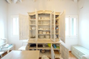 Apartamento | Zona de estar | Una televisión de pantalla plana