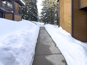 Property grounds - Relaxing Canyons Condo Free Shuttle Ride To Lift (Park City)