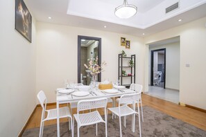 Family Apartment | Living area - Zapbed House - AWP 2605 (Dubai)