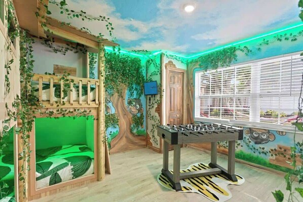 4 bedrooms, iron/ironing board, travel cot, WiFi