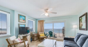 TV - Outdoor & Indoor Pool! | Gulf Front (Gulf Shores)