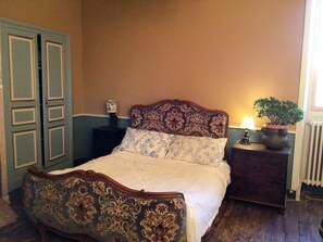 4 Schlafzimmer, Bügeleisen/Bügelbrett, kostenloses WLAN, Bettwäsche