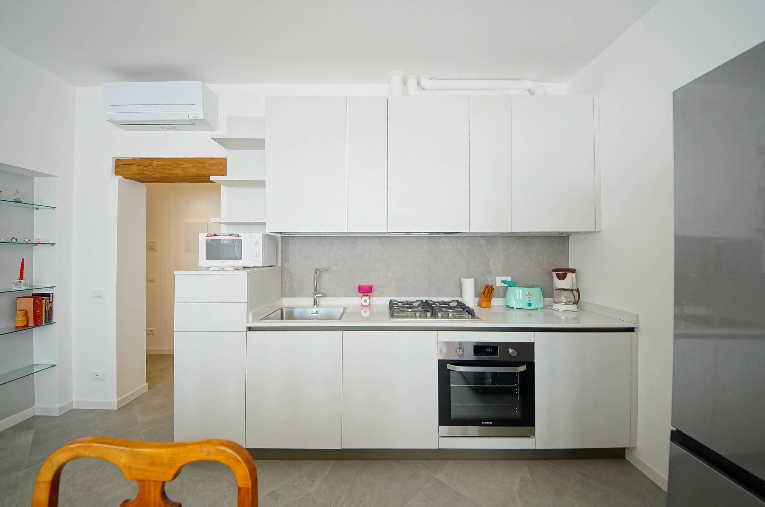 Apartemen | Dapur pribadi | Lemari es besar, microwave, oven, dan kompor