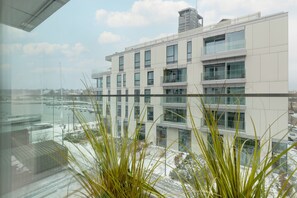 Balcony - Port Marine With Sea View by Renters (Gdynia)