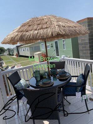 Property grounds - Charming 3-bed Chalet in Clacton-on-sea (Clacton-on-Sea)