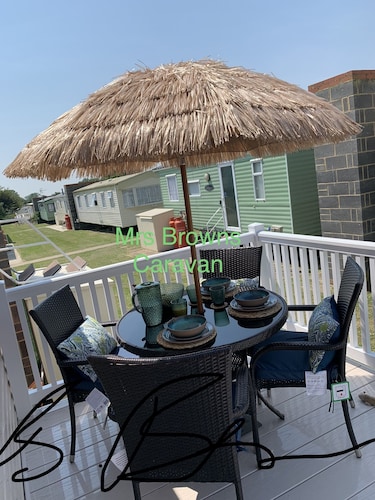 Charming 3-bed Chalet in Clacton-on-sea