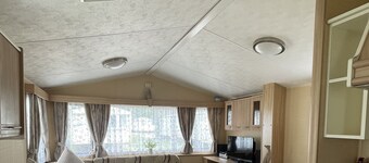 Charming 3-bed Chalet in Clacton-on-sea