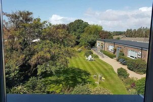 Classic Double Room | Iron/ironing board, free WiFi, bed sheets