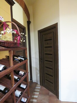 Economy Double Room | Desk, soundproofing, free WiFi - Hotel & in the very center (Yerevan)