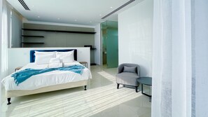 6 bedrooms, in-room safe, blackout drapes, soundproofing - ARMONIA SEAVIEW VILLA (Ayia Napa)