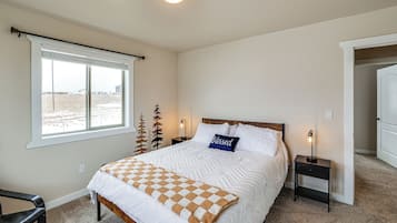 House (3 Bedrooms) | Interior