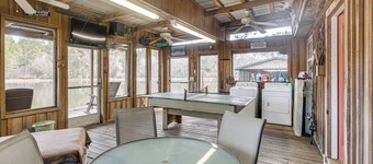 乔治亚湖畔小屋带火坑+烧烤架!