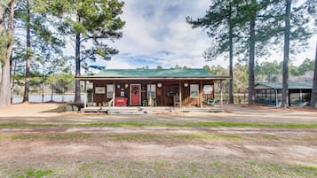 House (2 Bedrooms) | Front of property