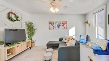 Apartment (3 Bedrooms) | Front of property