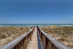 Una playa cerca