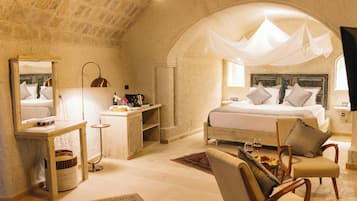 Cave Room with Jacuzzi | Cadar kapas Mesir, peralatan tempat tidur premium