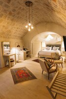 Egyptian cotton sheets, premium bedding, free minibar items