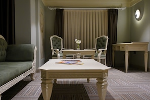 Presidential Room, 1 King Bed, Pool View | Living area | 30-inch Smart TV with digital channels