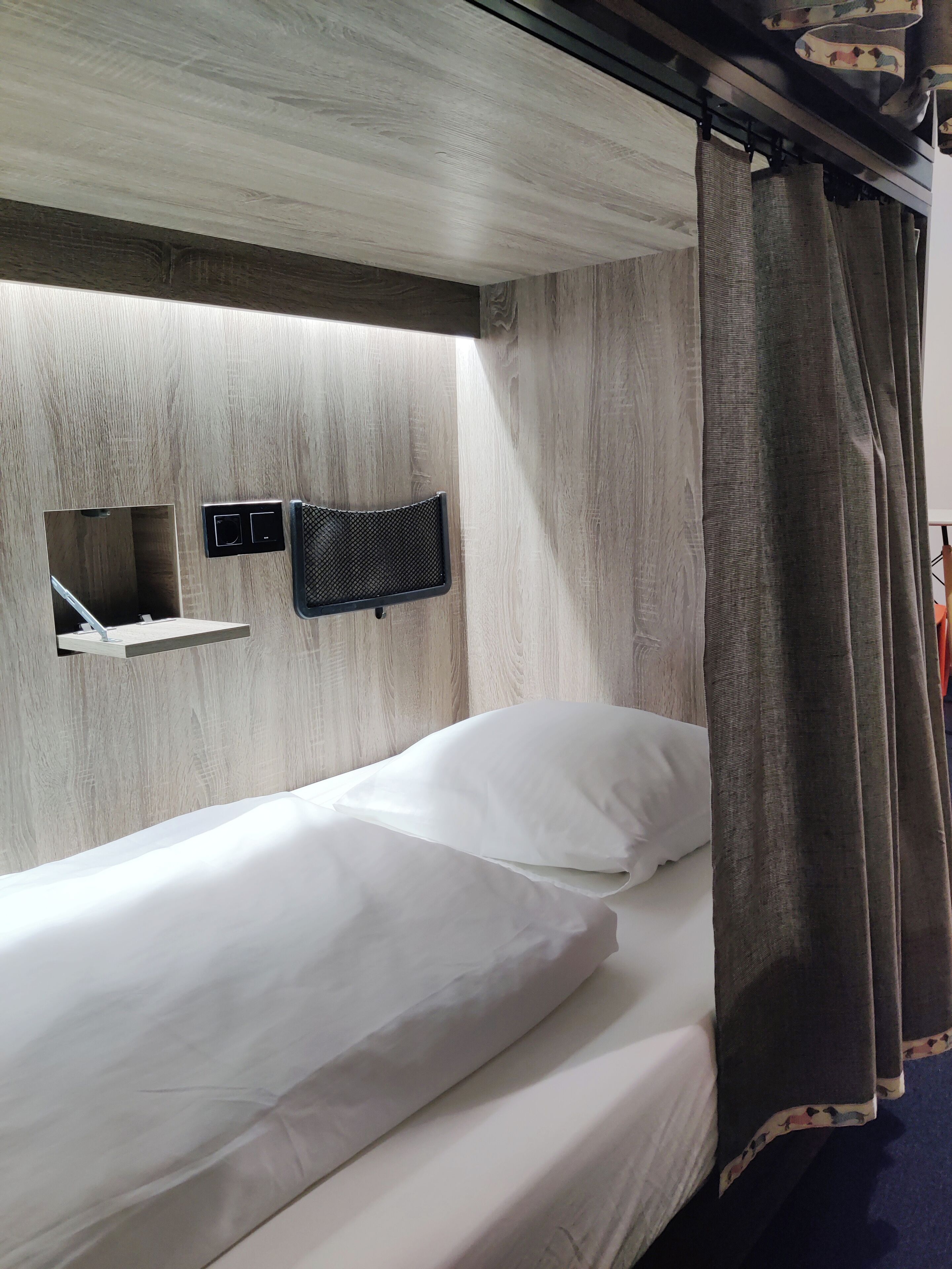 Roupas de cama antialérgicas, Wi-Fi de cortesia