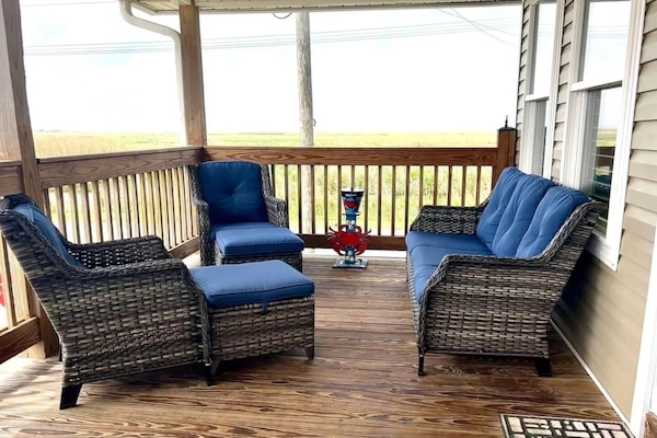 Upstairs Seating area