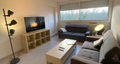 Appartement Pour 4 à 5 Personnes Proximité RER A