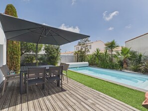 A heated pool - House with pool for 4 adults and 2 children (Saint-Martin-de-Ré)
