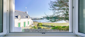 Harbour view - House for 10 with garden