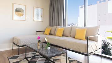 Televisión, oficina