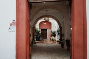 Exterior - Hostel Café FRENTEABASTOS (Carmona)