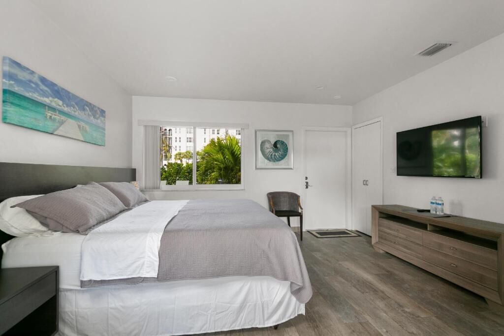 โต๊ะทำงาน, พื้นที่ทำงานแบบใช้แล็ปท็อป, เตารีด/โต๊ะรีดผ้า, Wi-Fi ฟรี