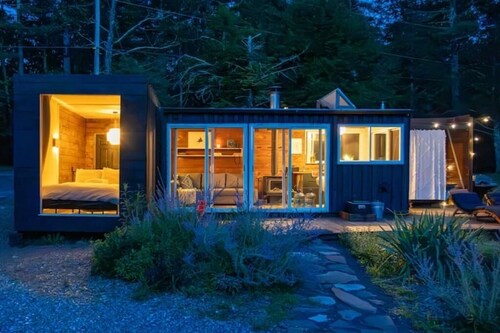 Container Cabin in the Catskills [Field]